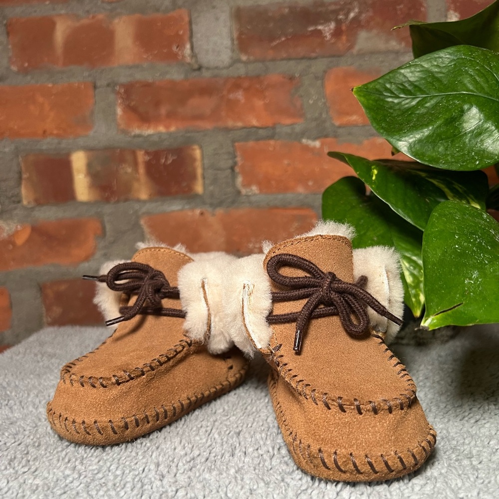 Uggs|| Chestnut Infant Uggs